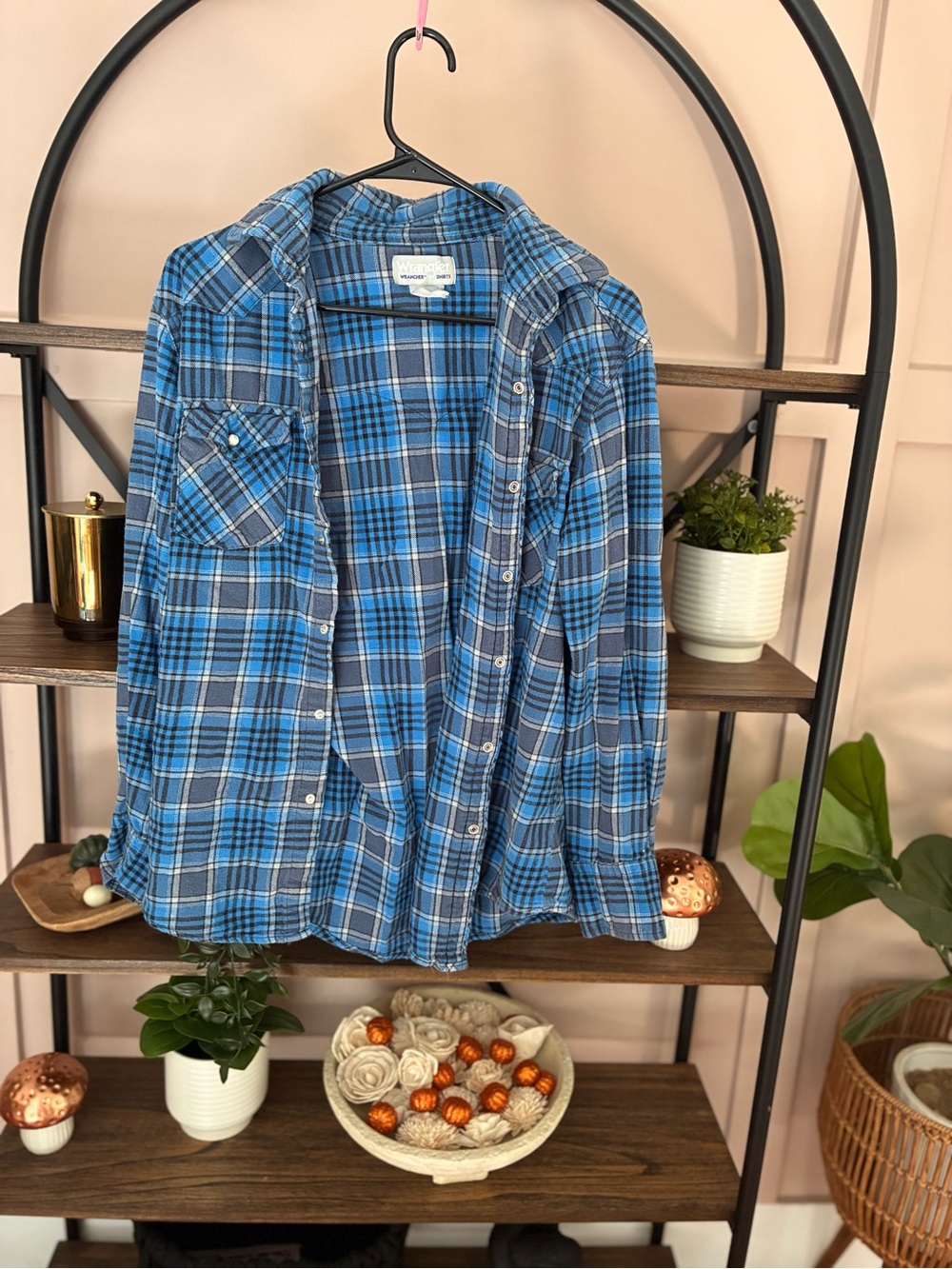 Wrangler Blue Plaid Button-Front Shirt